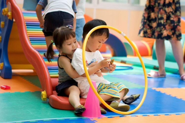 (幼兒教師論文)范文：淺談如何發揮微信在幼兒園家校工作中的作用